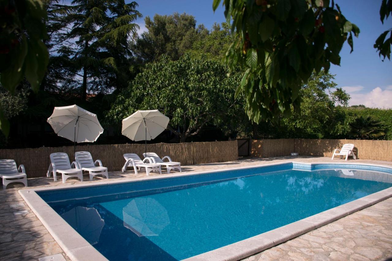 Sanja Apartments Sveti Servul Novigrad Istria Kültér fotó